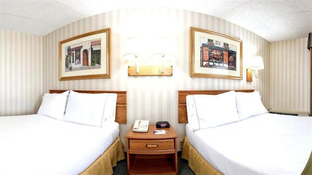 Holiday Inn Express Hotel & Suites Philadelphia - King Of Prussia By Ihg Exteriör bild