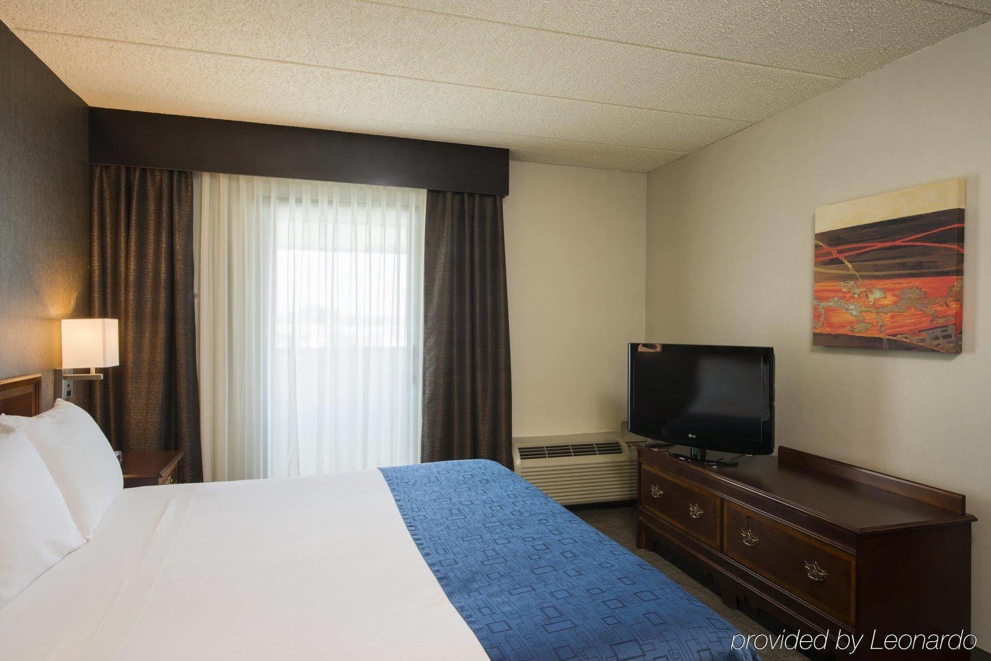 Holiday Inn Express Hotel & Suites Philadelphia - King Of Prussia By Ihg Exteriör bild